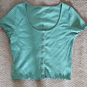 American Eagle Outfitters Green Crop Button Down Shirt